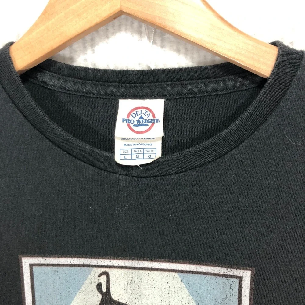 Llama Crest‎ Shield Logo Tee Shirt Delta Pro Weight Size Large